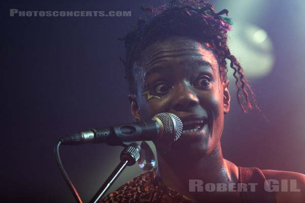 NOISETTES - 2006-04-03 - PARIS - Nouveau Casino - 